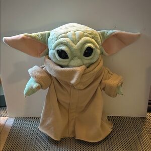 Like NEW! B.A.B. BABY YODA